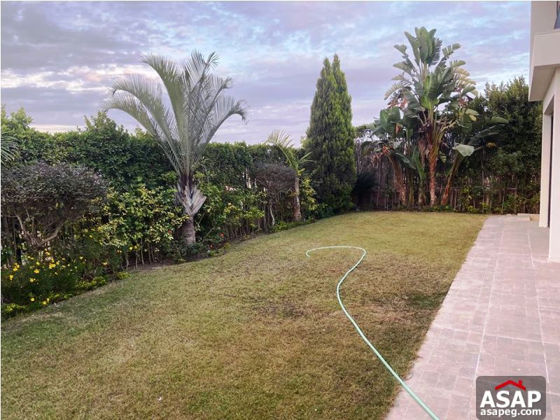 Stand Alone with Garden in Allegria Sodic for Rent