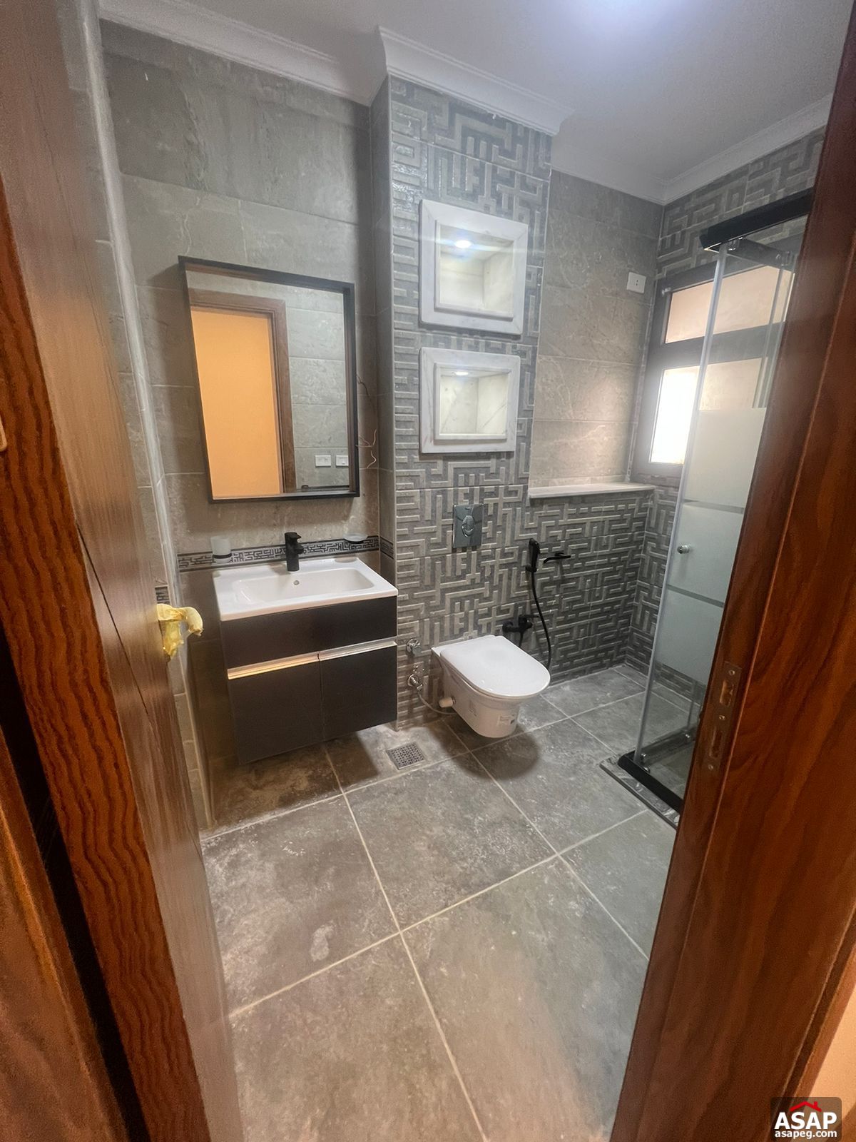 Rent Apartment in Eastown Compound Rent Apartment in Eastown Compound