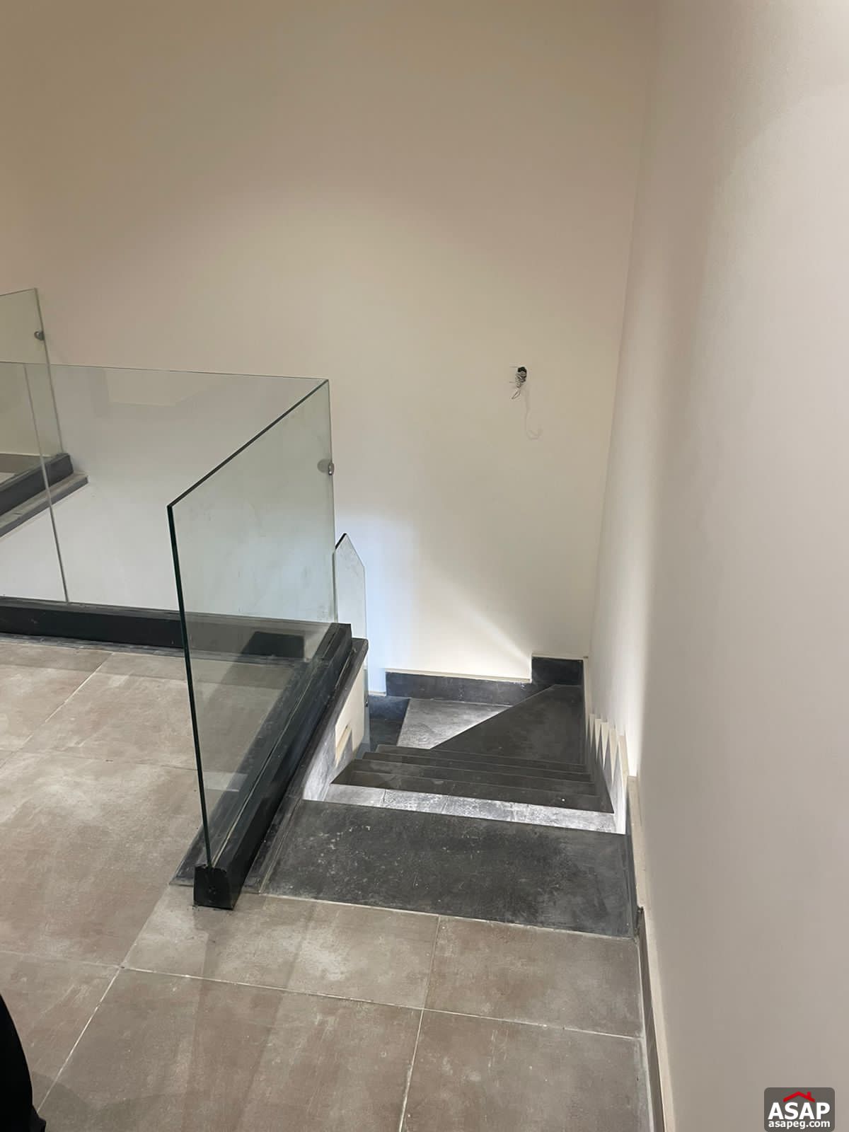 Duplex with Garden for Rent in Trio Gardens Duplex with Garden for Rent in Trio Gardens