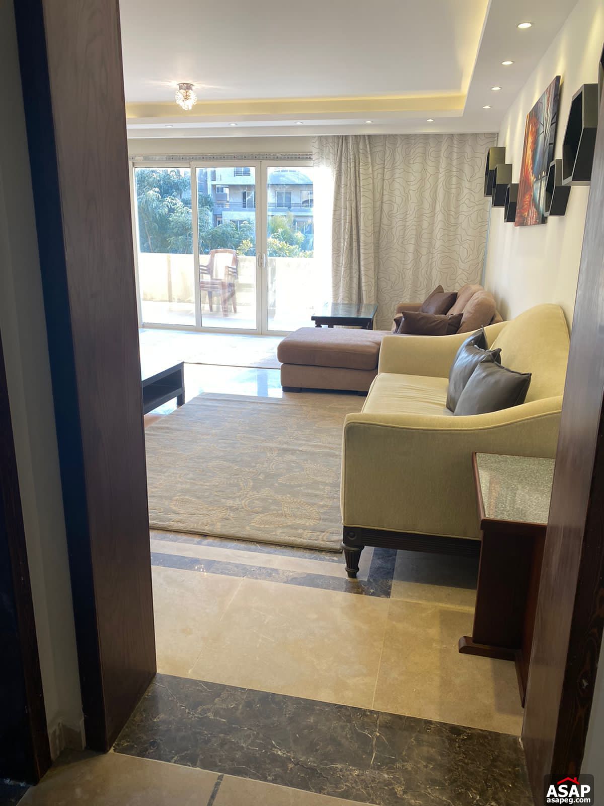 Apartment for Rent in the Square