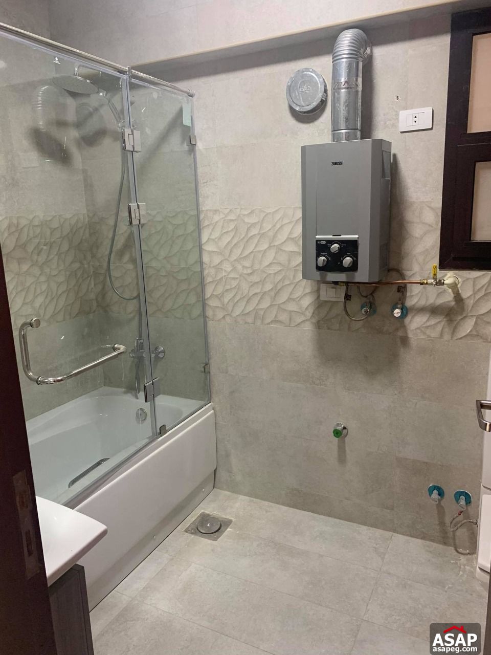 Duplex with Garden for Rent in Eastown