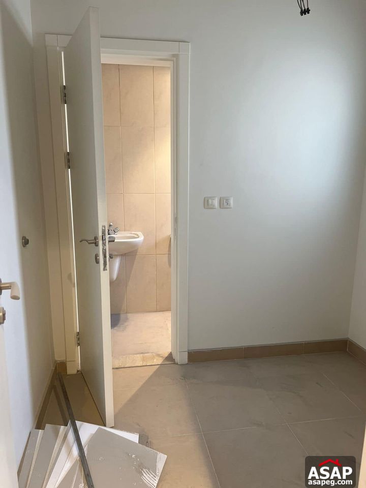 Semi Furnished Apartment for Rent in Mivida Emaar Semi Furnished Apartment for Rent in Mivida Emaar