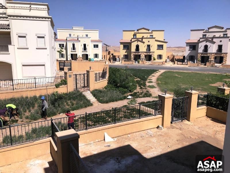 Finished Twin House with Garden in Mivida for Sale Finished Twin House with Garden in Mivida for Sale