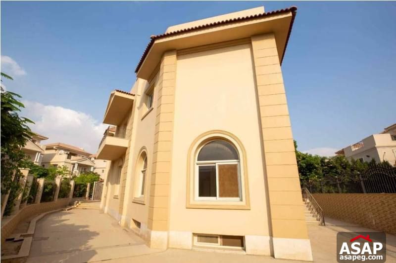 Stand Alone Villa in Maxim Compound - New Cairo
