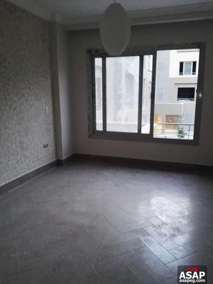 Duplex for Rent in Village Avenue Duplex for Rent in Village Avenue