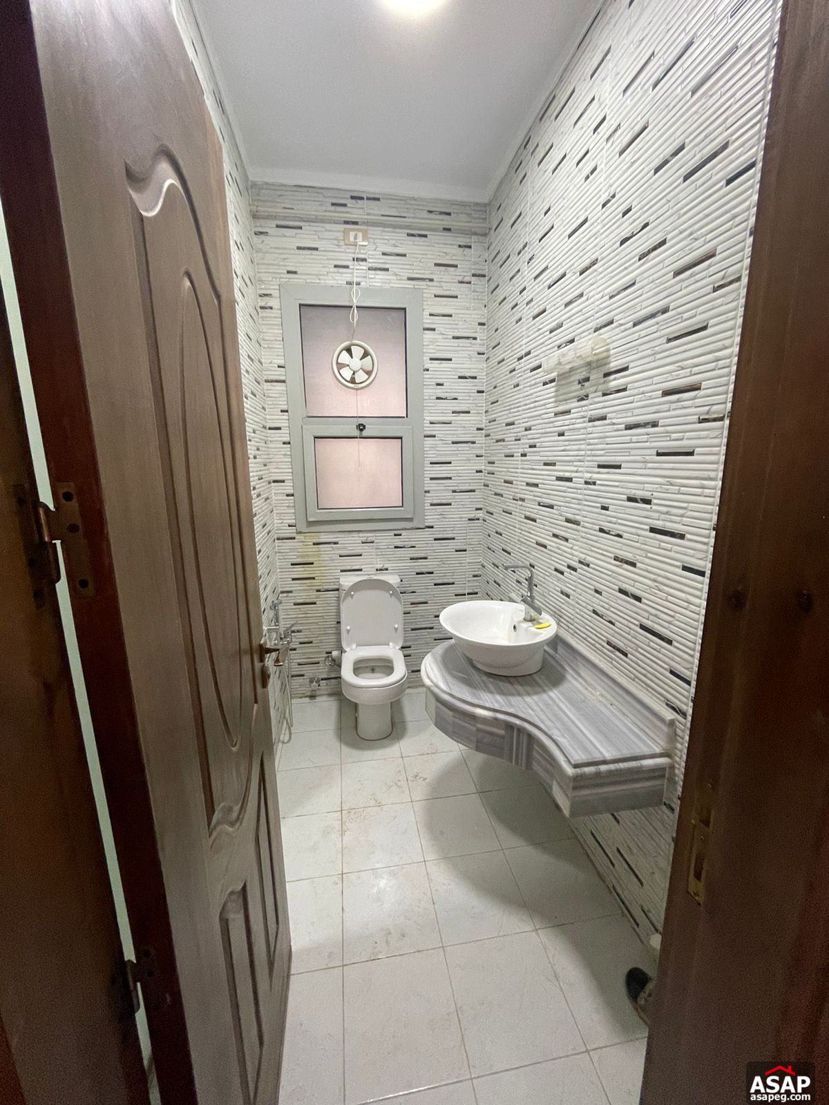 Ground Floor in Village Gate Compound Ground Floor in Village Gate Compound