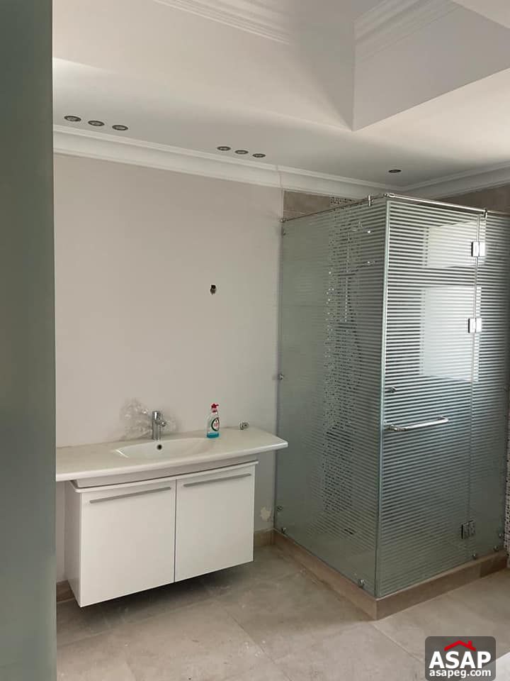 Villa for Rent in Mivida Emaar