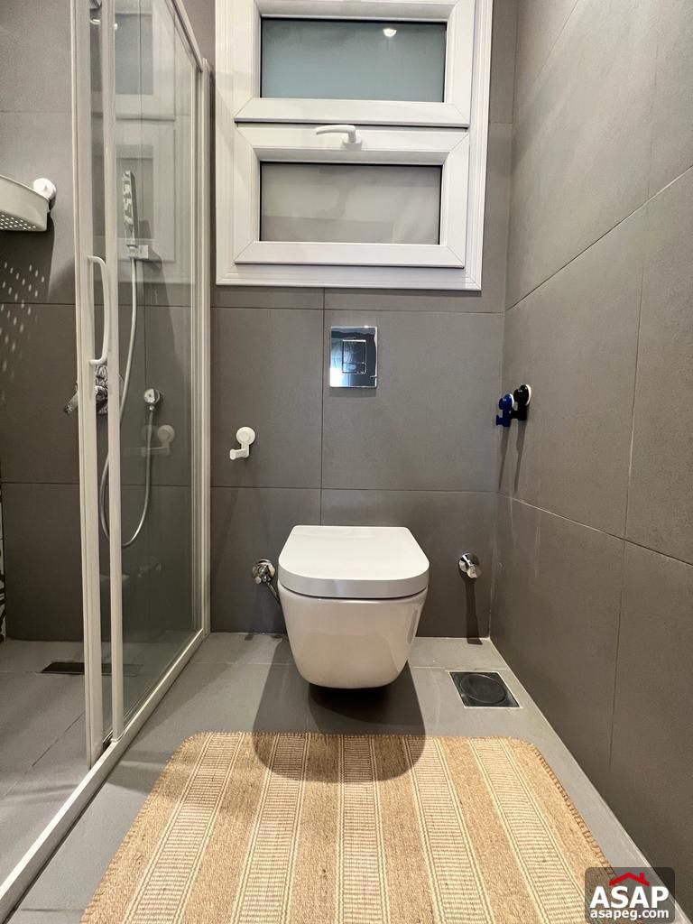 Furnished Apartment for Sale in Mountain View Hyde Park