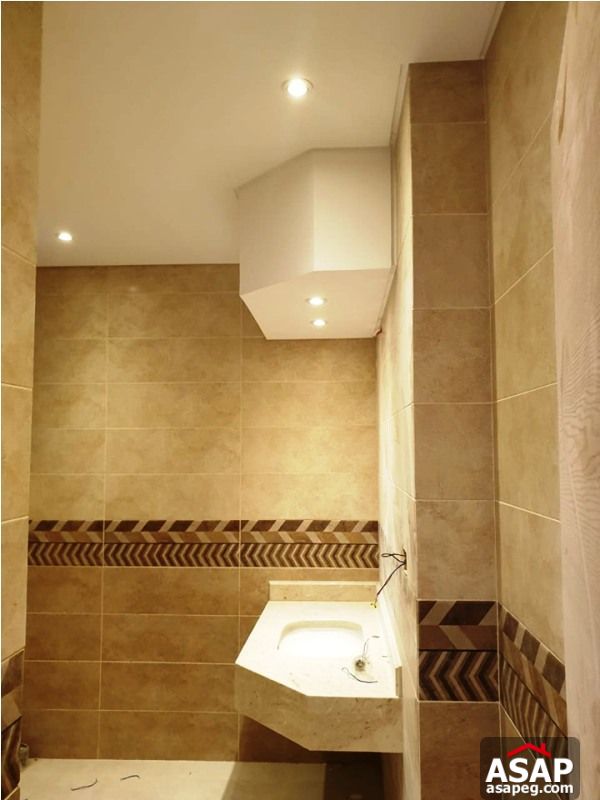 Duplex with Garden in Eastown for Rent Duplex with Garden in Eastown for Rent