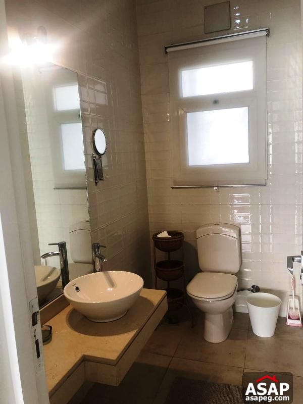 Penthouse for Rent in the Village Palm Hills