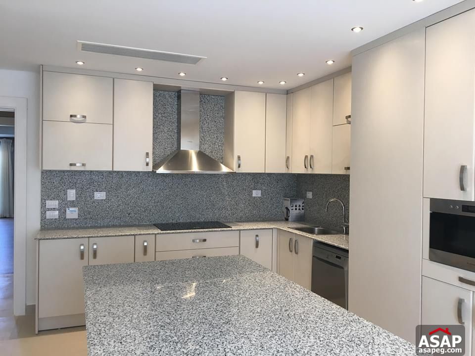 Villa for Rent in Mountain View Villa for Rent in Mountain View