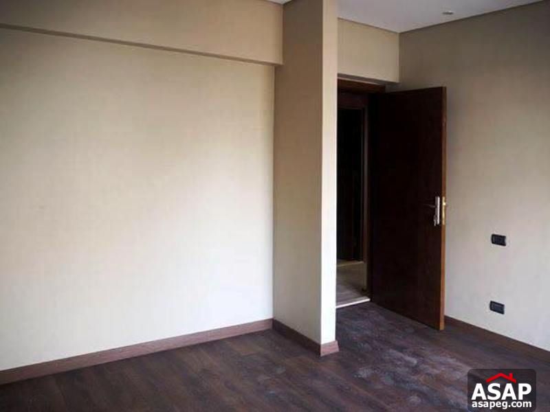 Apartment with Balcony for Rent in Zayed Dunes