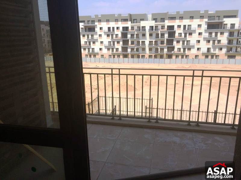 Apartment for Rent with Park View in Eastown Apartment for Rent with Park View in Eastown