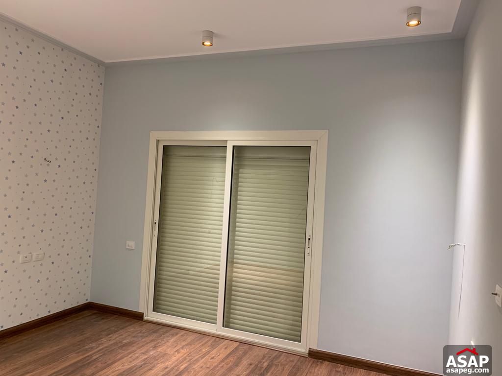 Apartment with Big Garden in Katameya Plaza