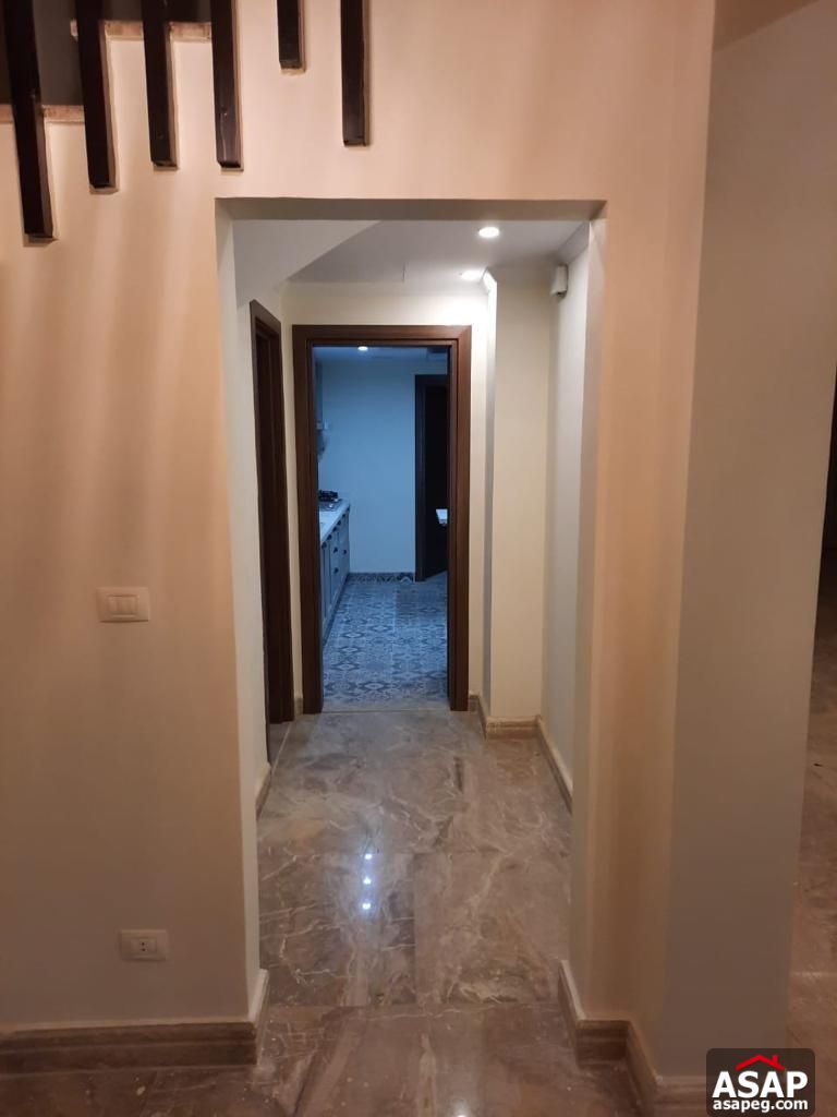 Duplex with Garden for Rent in Eastown Sodic