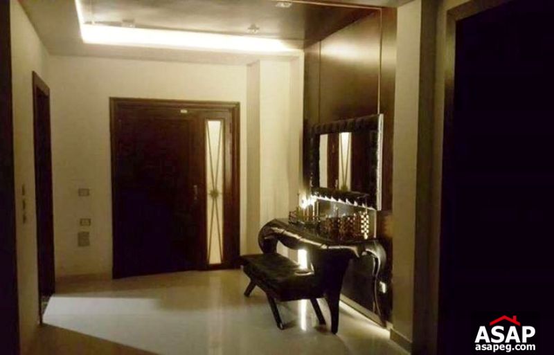 Villa with Pool for Sale in Mountain View 2 Villa with Pool for Sale in Mountain View 2