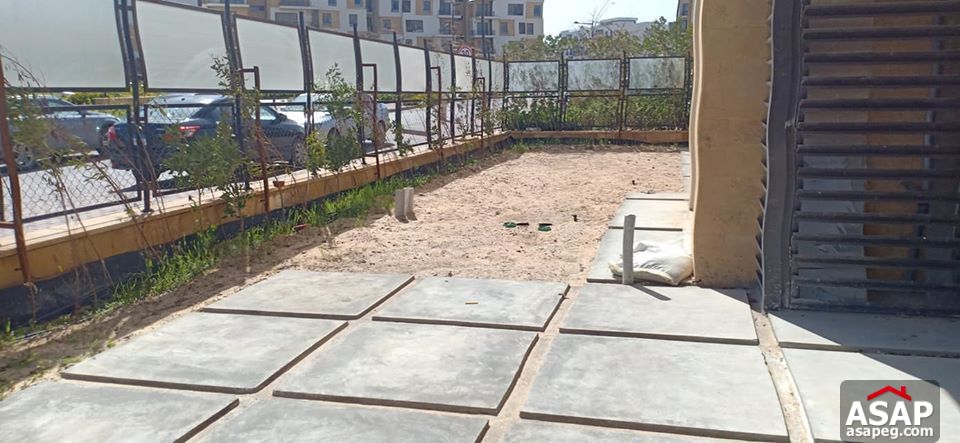 Ground floor for rent in New Cairo compounds - Eastown
