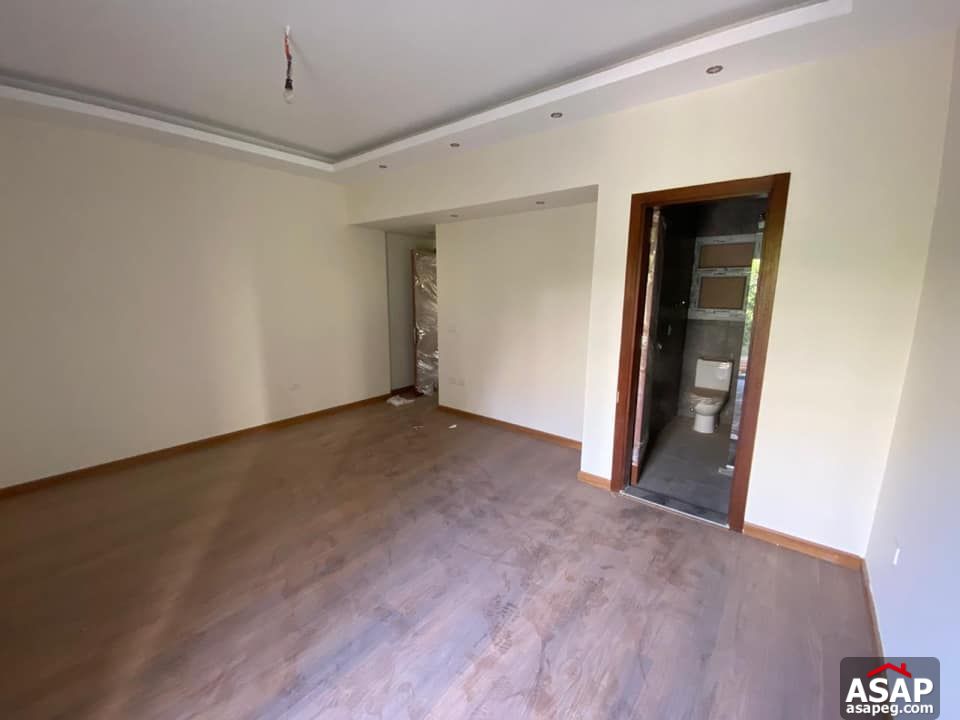 Ground Floor for Rent in Karma Residence - Sheikh Zayed