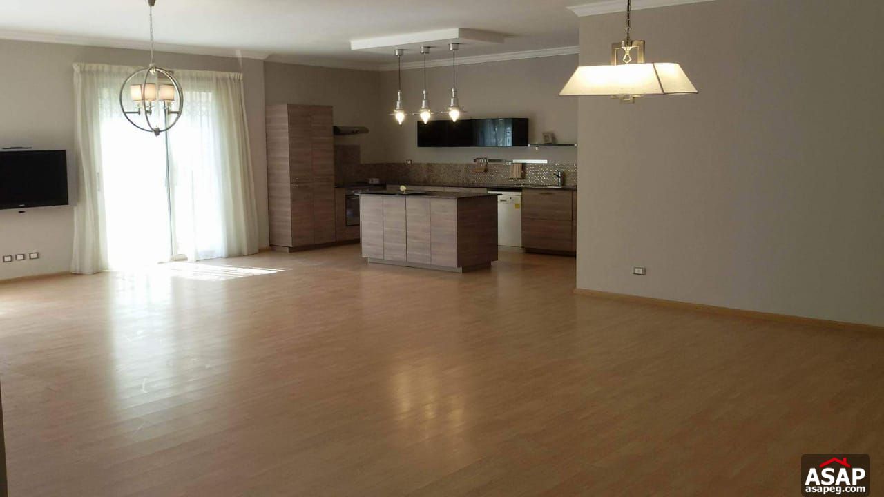 Apartment with Big Garden in Katameya Heights