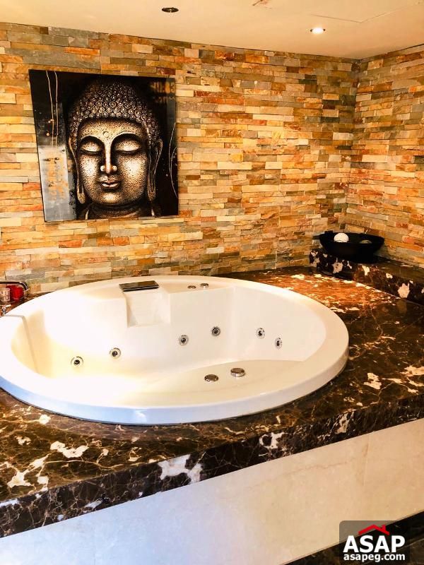 Luxury Villa for Rent in Swan Lake