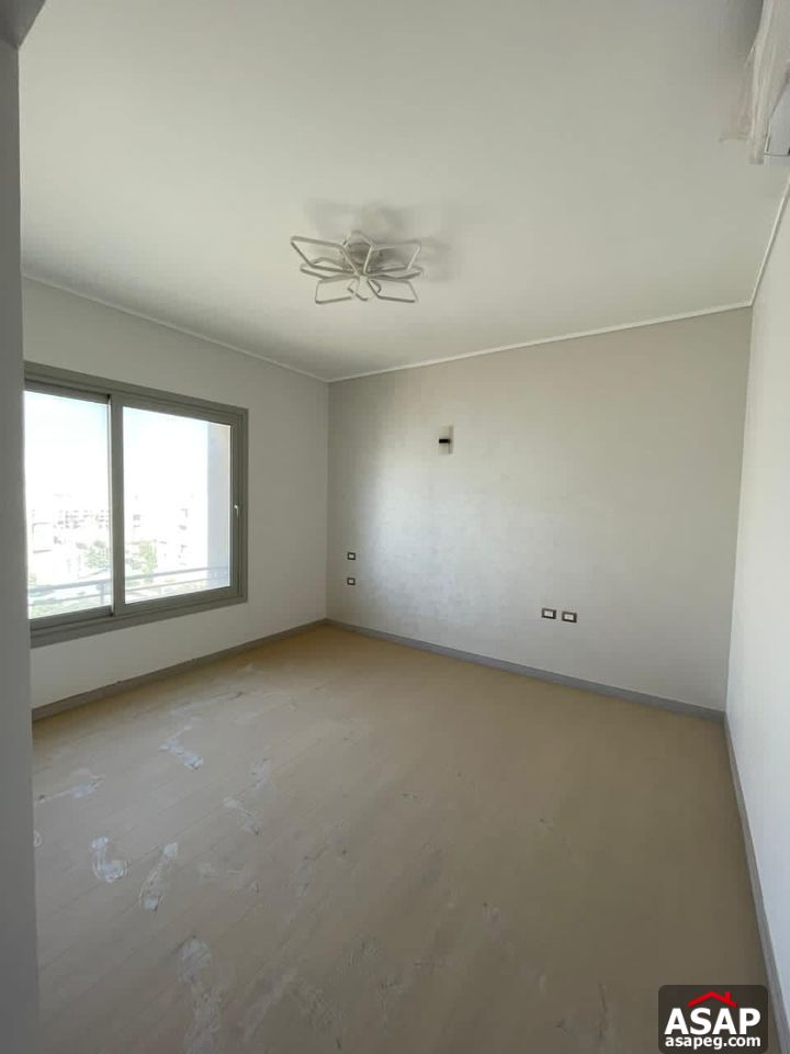 Duplex for Rent in Village Gate