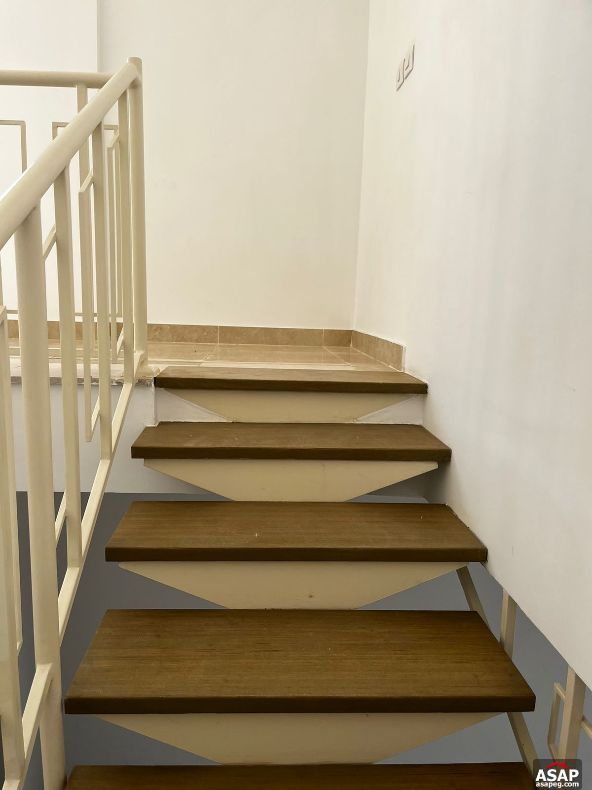 Fully Finished Penthouse for Rent in Fifth Square Compound Fully Finished Penthouse for Rent in Fifth Square Compound