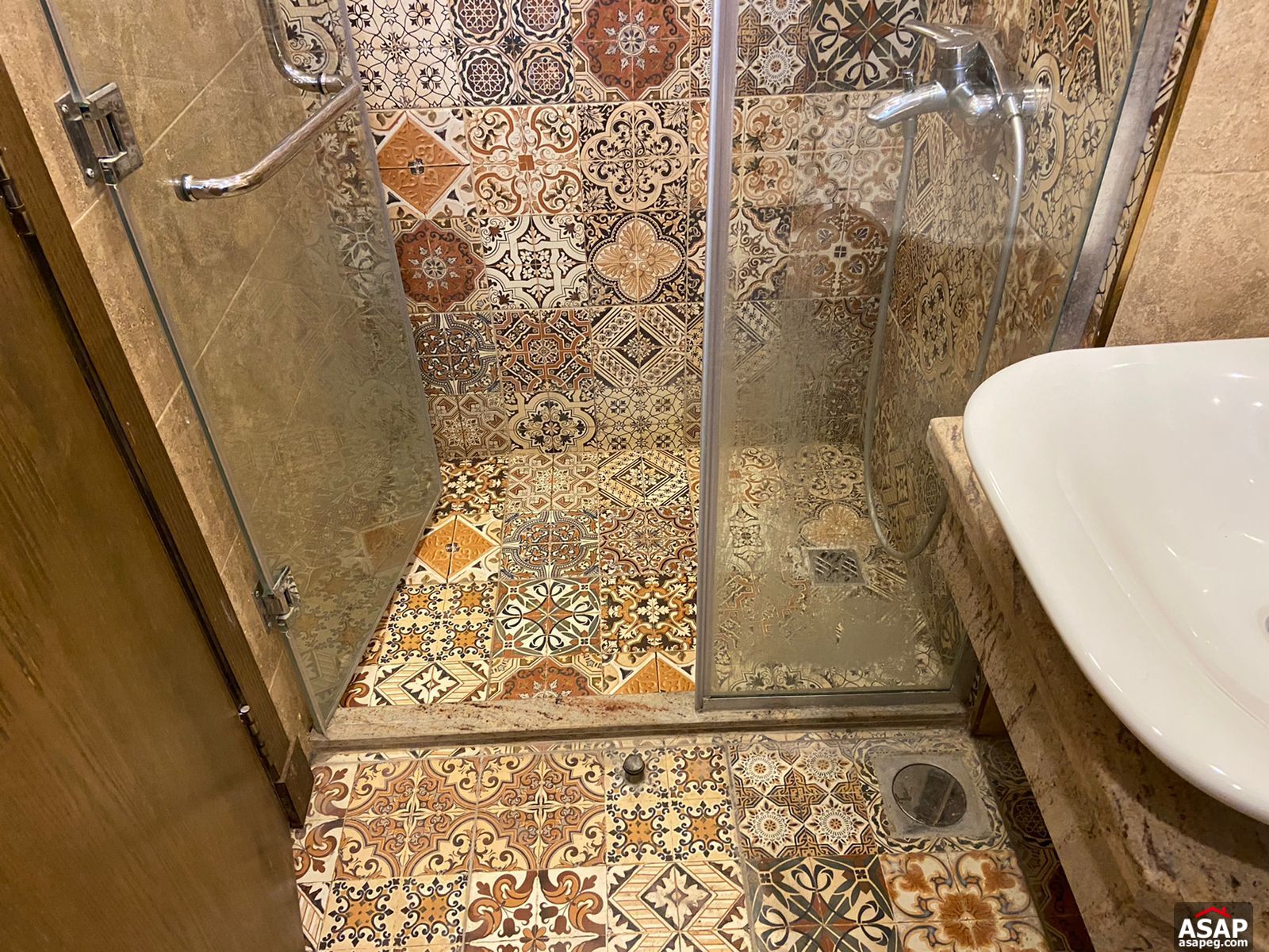 Semi Furnished Apartment in Eastown