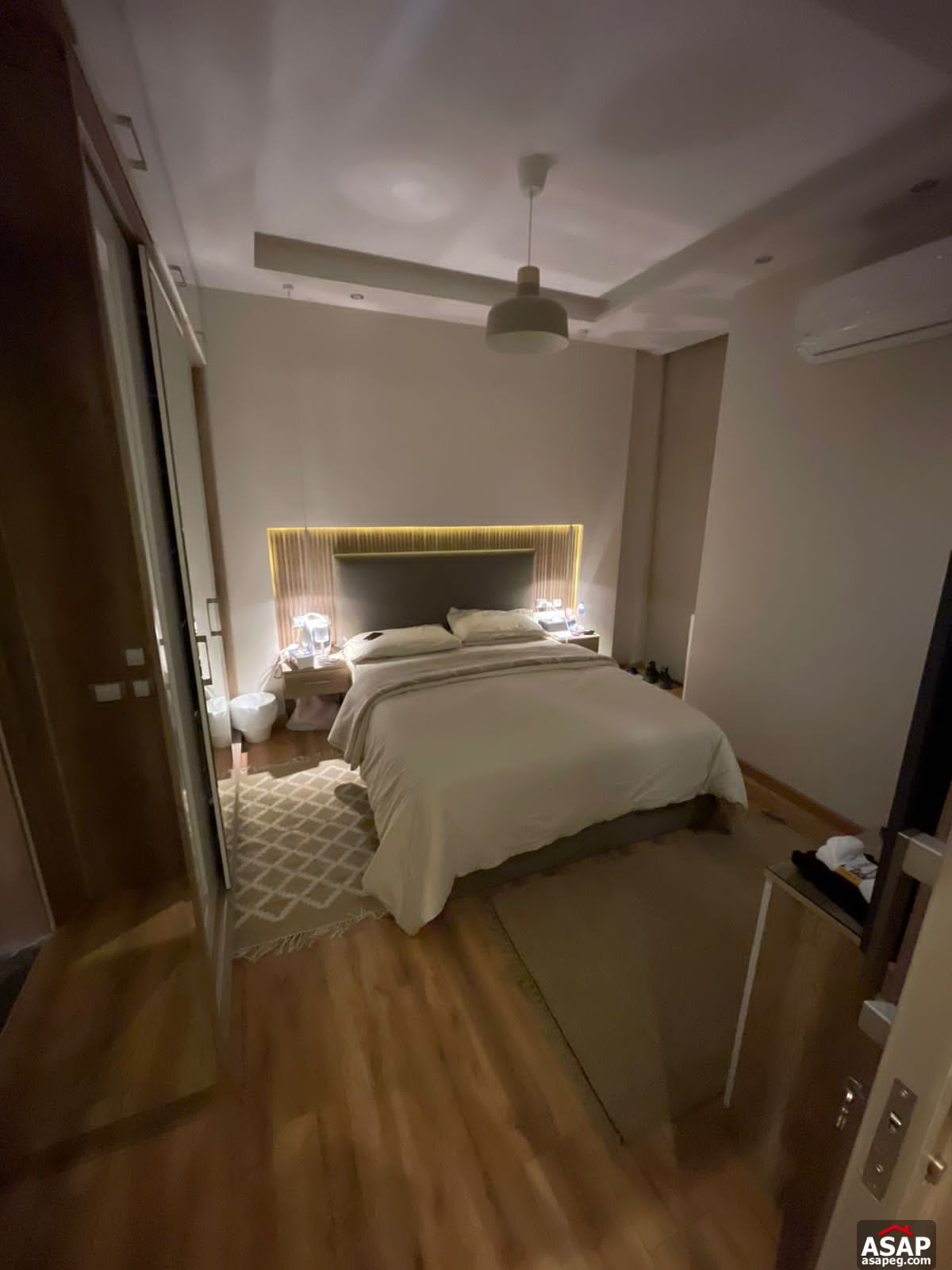 Studio with Garden for Sale in Regent's Park Studio with Garden for Sale in Regent's Park