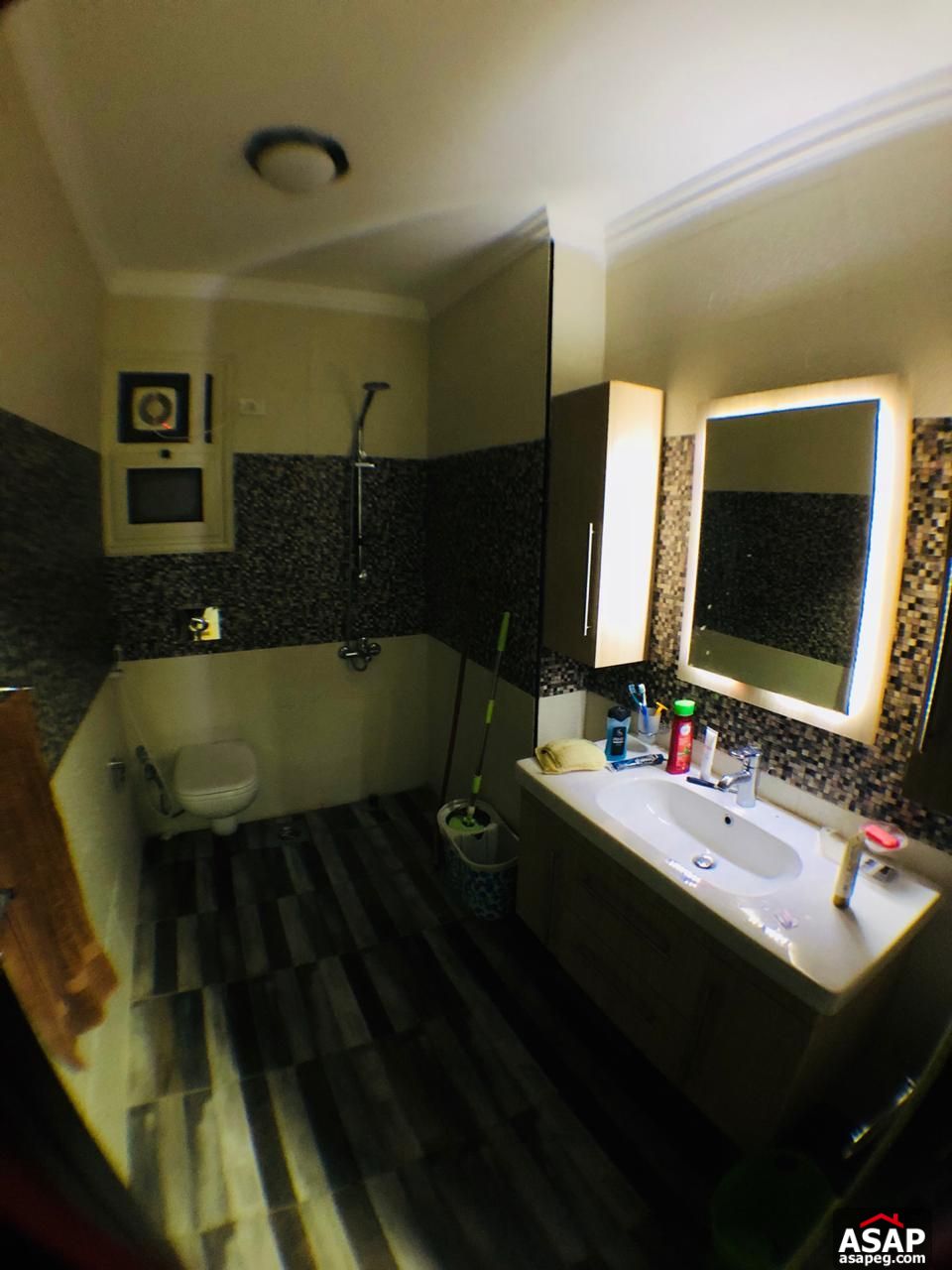 Flat for sale in Highland Park Better Home