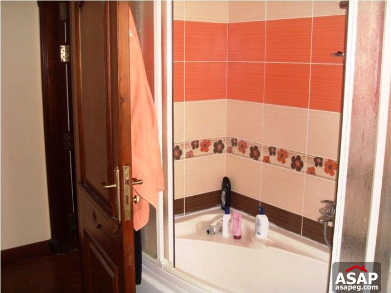 Villa for Rent in Showayfat