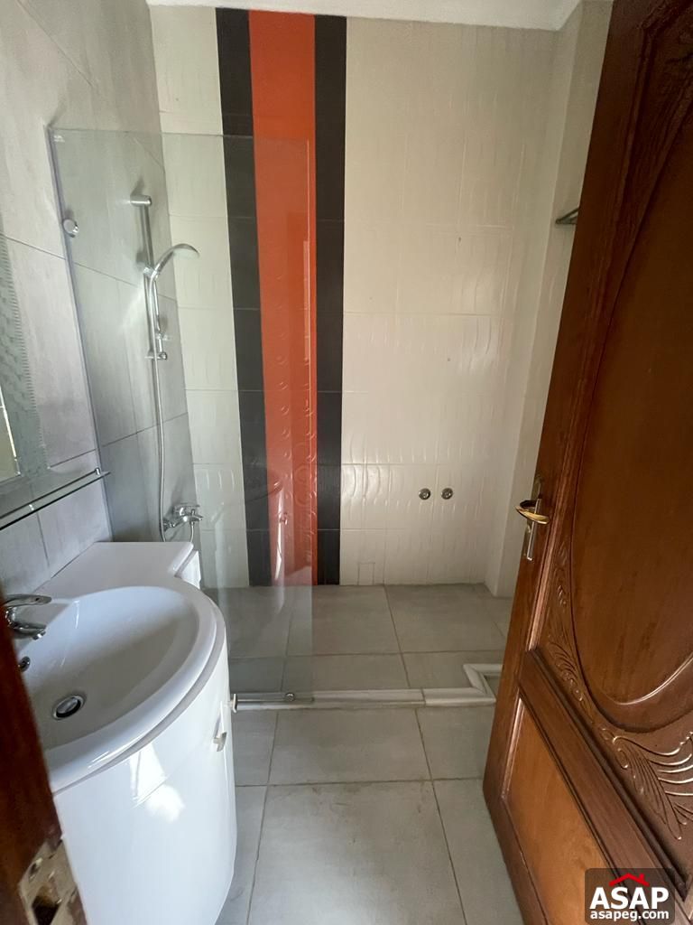 Stand Alone with Swimming Pool for Rent in Katameya Heights Stand Alone with Swimming Pool for Rent in Katameya Heights