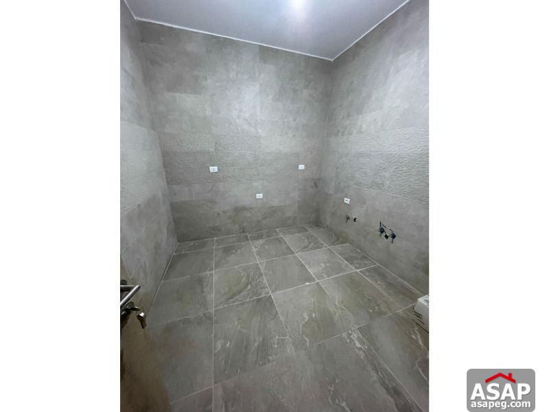 Ground Floor for Sale in Fifth Square Ground Floor for Sale in Fifth Square