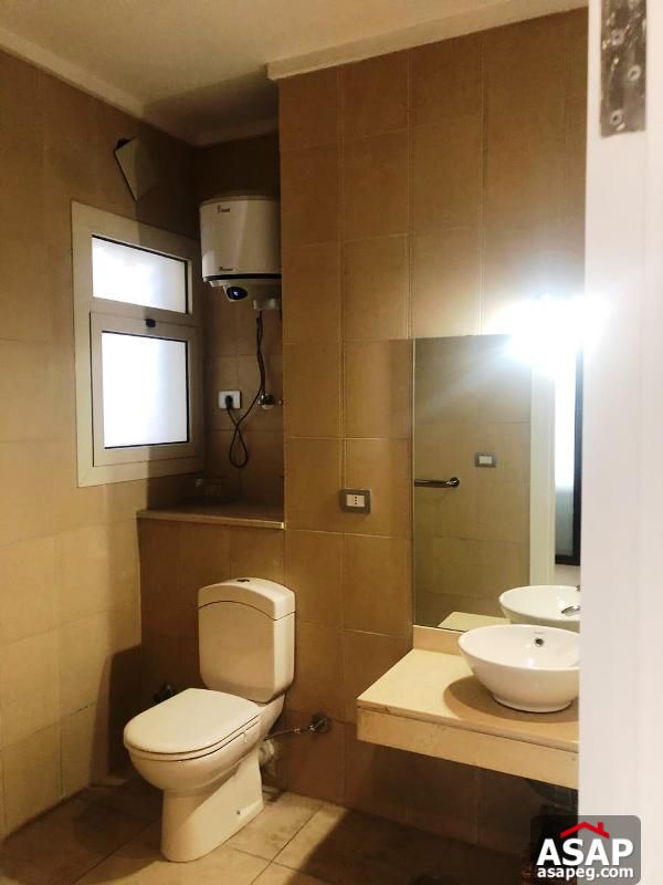 Penthouse for Rent in the Village Palm Hills