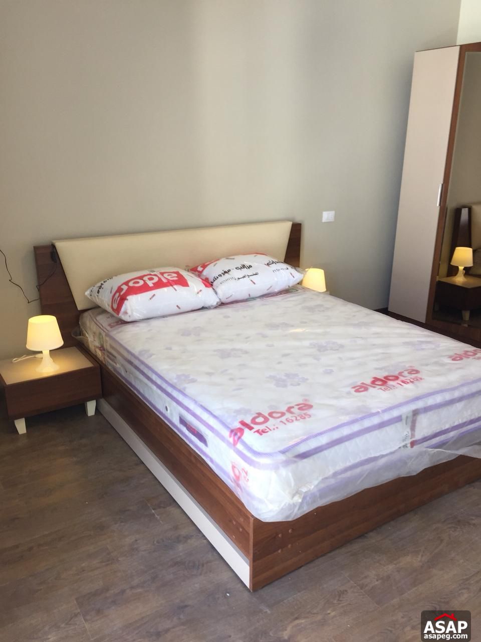 Modern Flat with Pool View for Rent in The WaterWay