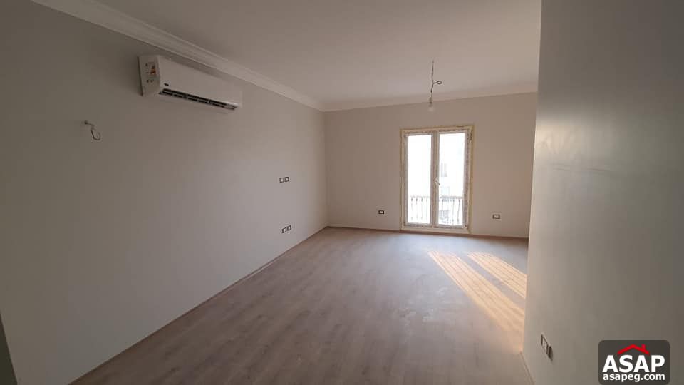 Penthouse for Rent in Mountain View Hyde Park