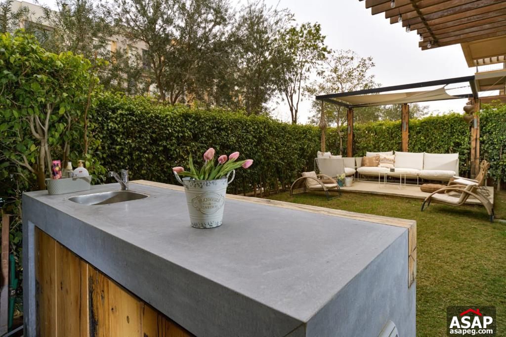 Duplex with Garden for Rent Eastown Duplex with Garden for Rent Eastown