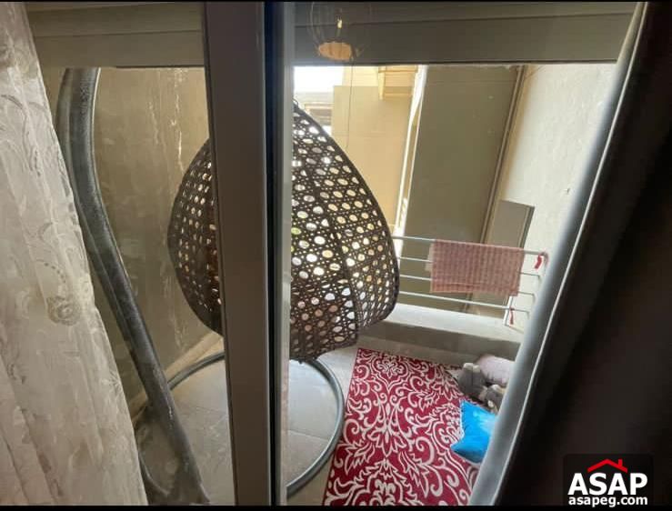 Duplex with Garden for Sale in Village Gate