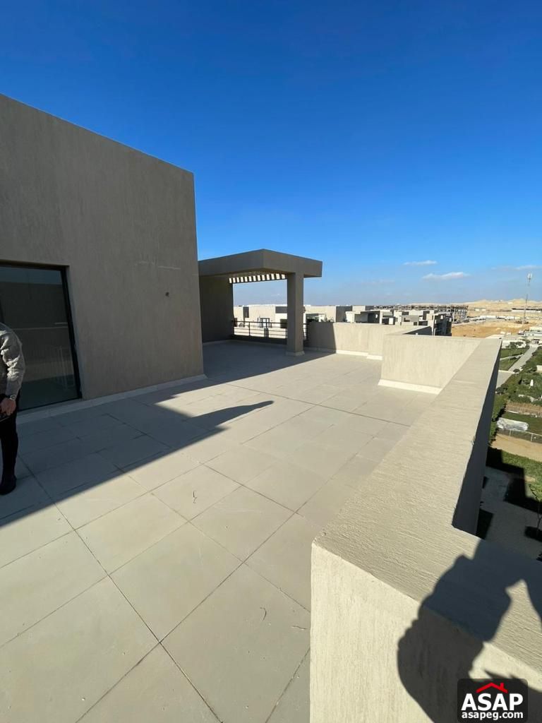 Penthouse for Sale in Fifth Square Compound Penthouse for Sale in Fifth Square Compound