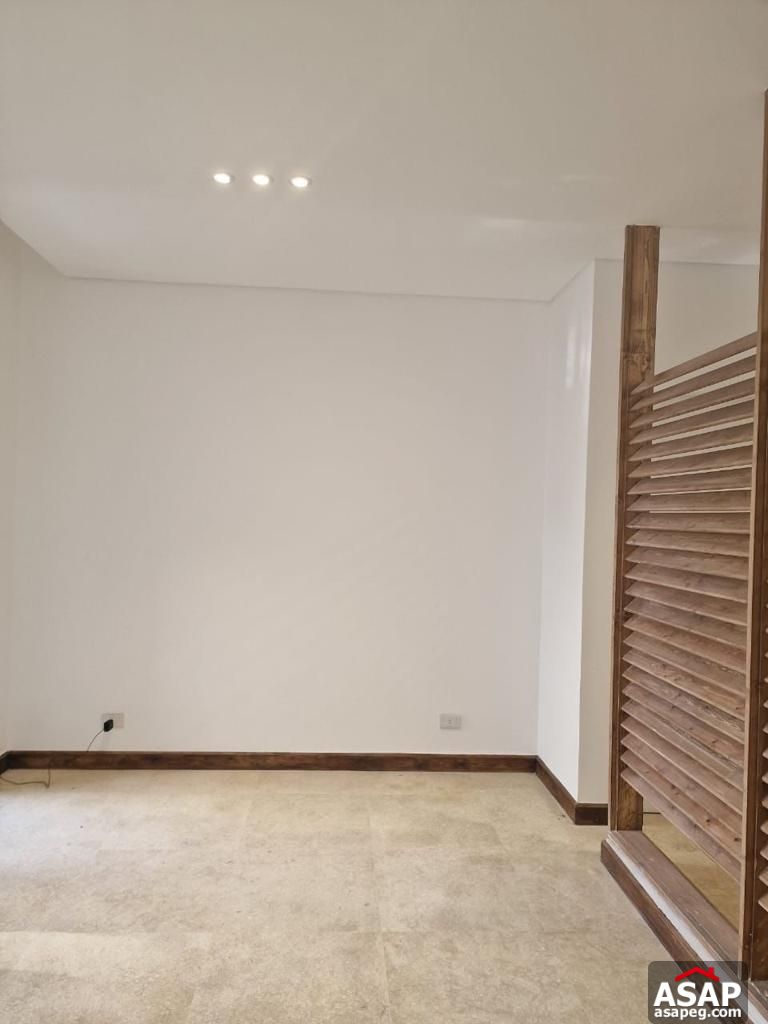 Apartment in Village Gate Palm Hills Apartment in Village Gate Palm Hills