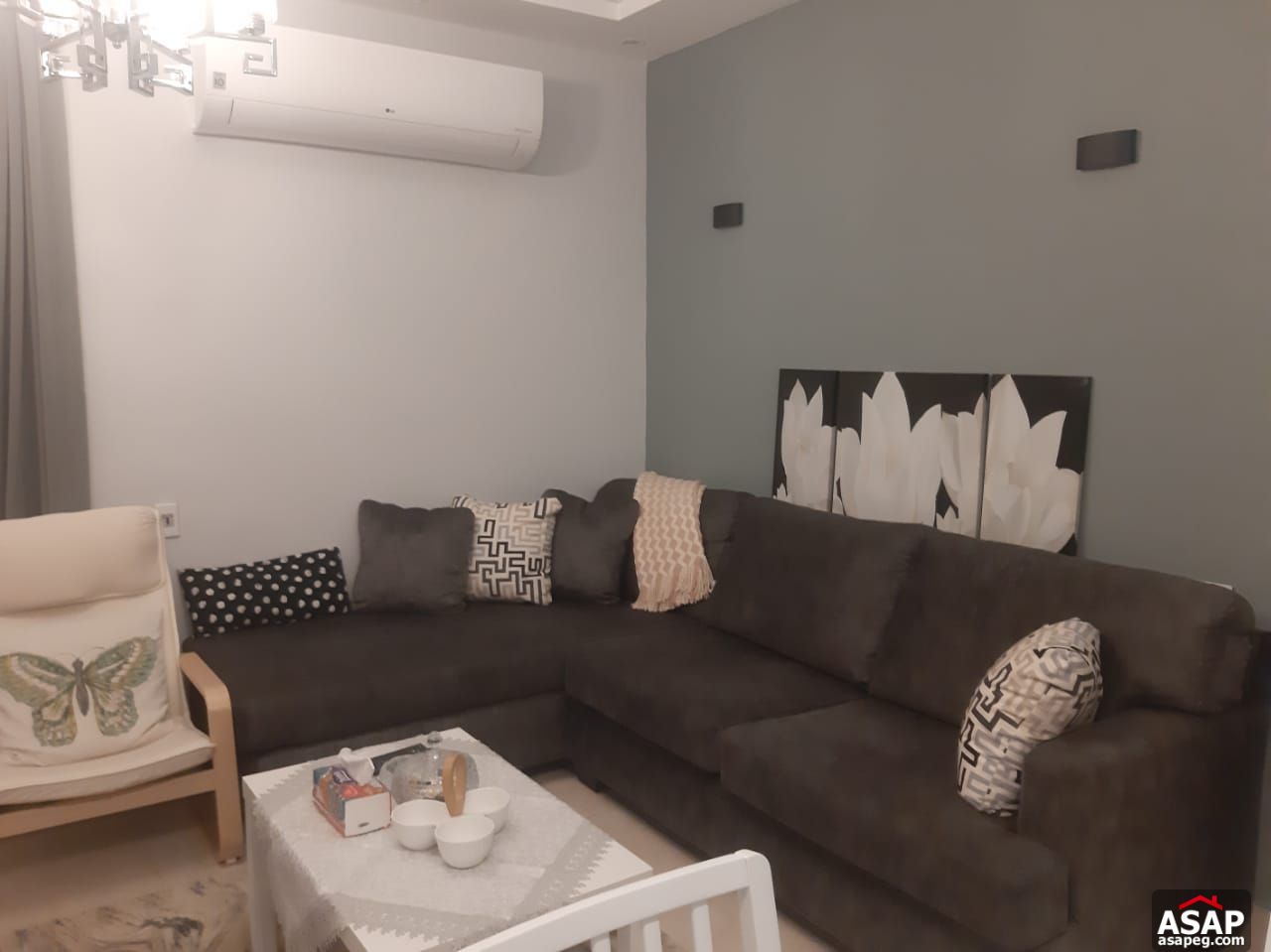 Apartment for Rent in Regent's Park Compound Apartment for Rent in Regent's Park Compound