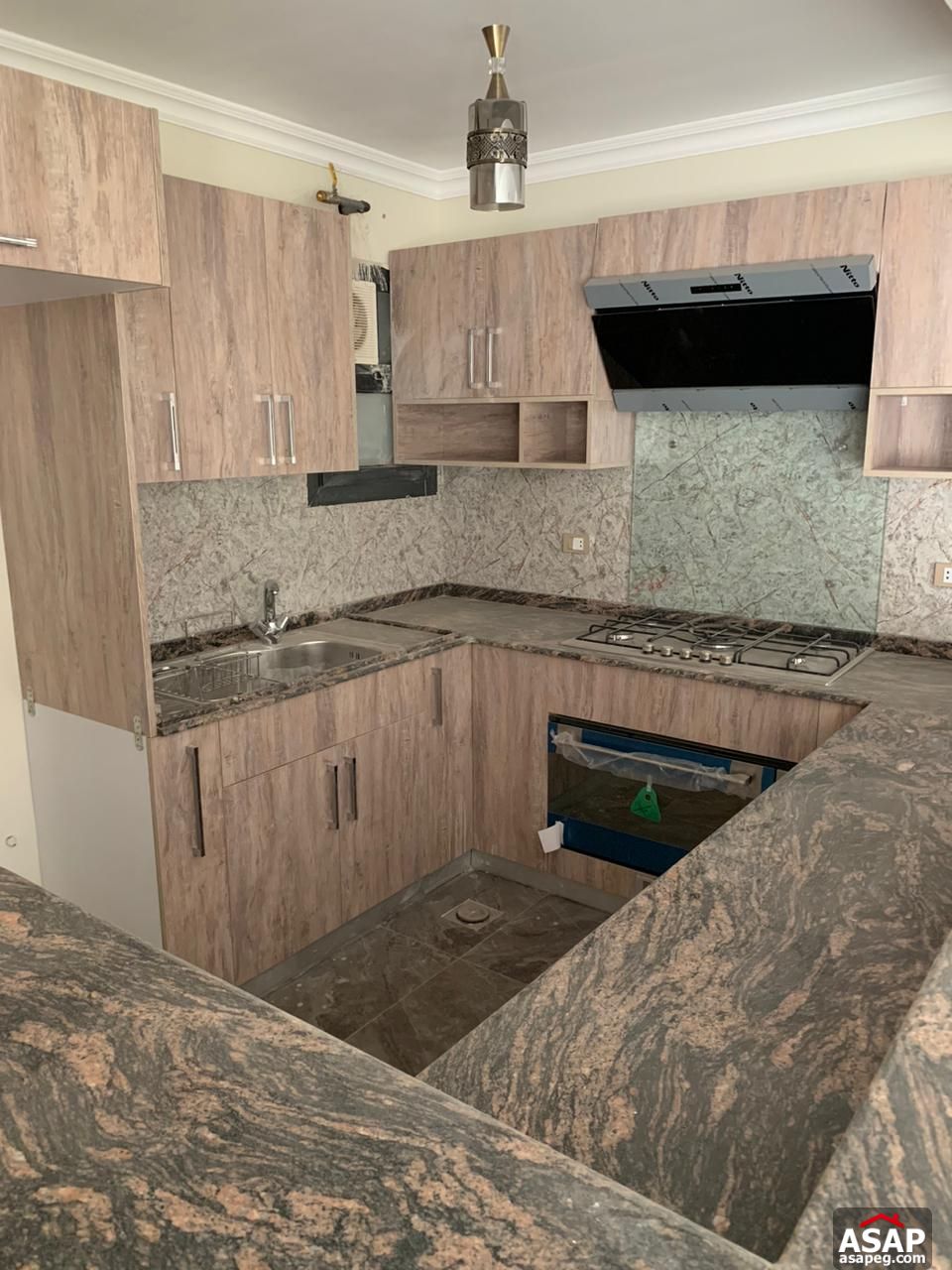 Apartment for Rent in Azad Compound Apartment for Rent in Azad Compound