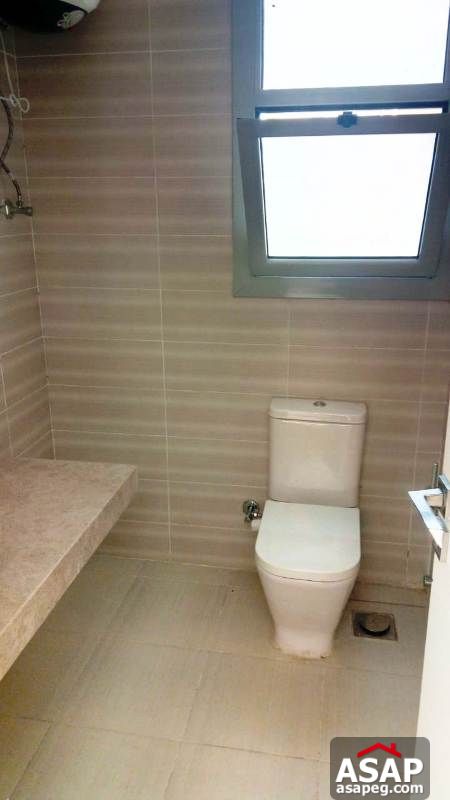 Duplex with Garden for Rent in Village Gate