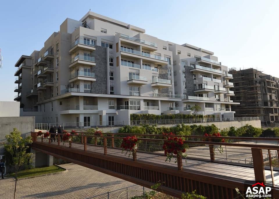 Apartment for Sale in Mountain View Compound