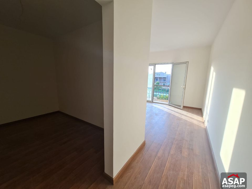 Stand Alone for Rent in Hyde Park