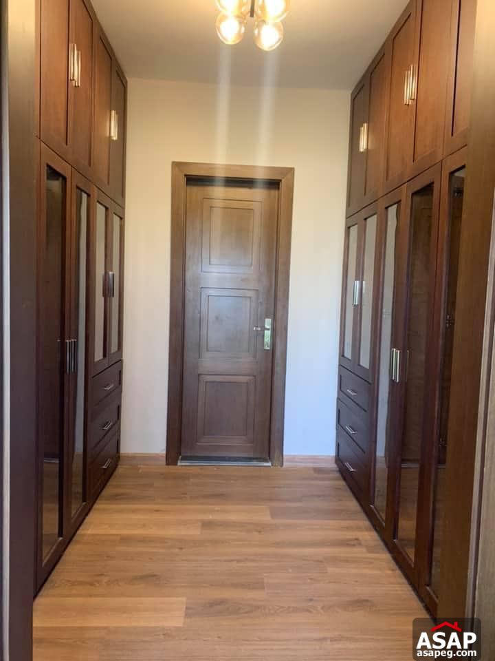 Twin House for Rent in Greens Compound