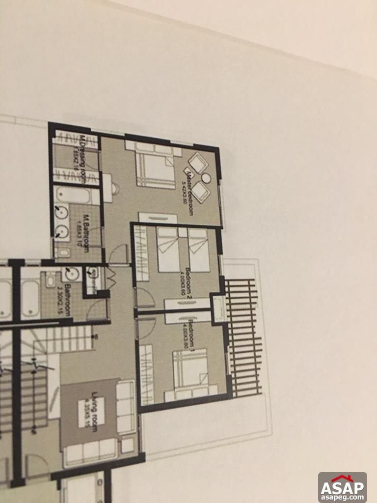 Triplex with Roof for Sale in Eastown