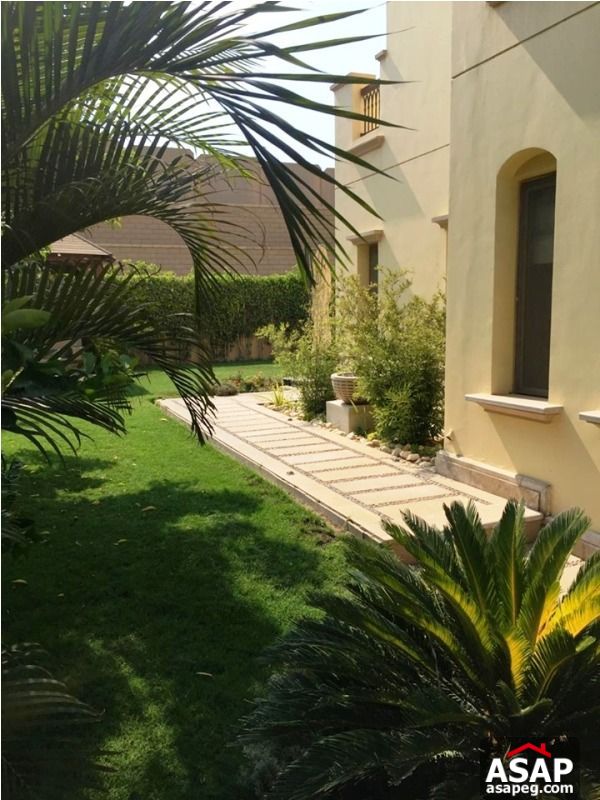 Stand Alone with Private Garden in Uptown Cairo