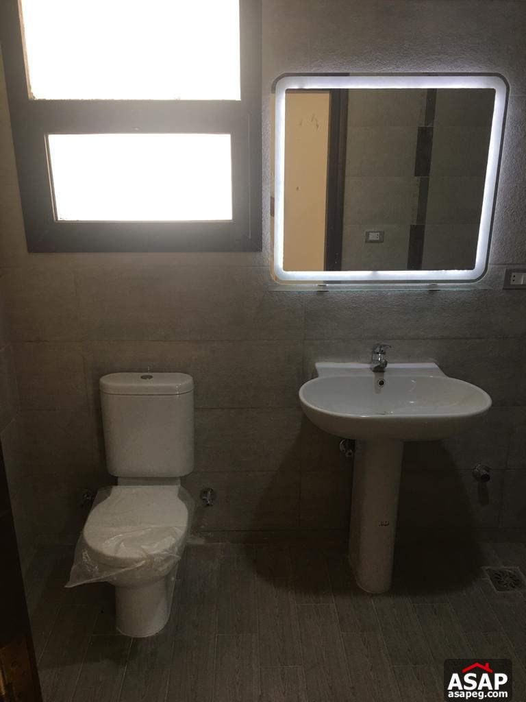 Duplex with Garden in Eastown for Rent