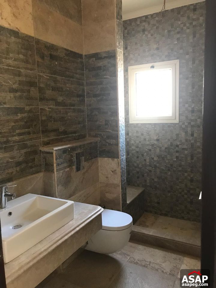 Twin House for Rent in Greens Compound Twin House for Rent in Greens Compound