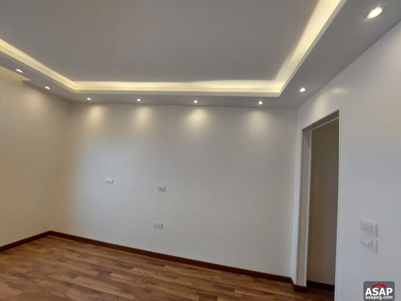 Studio for Sale in Hyde Park Compound Studio for Sale in Hyde Park Compound